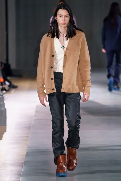 Look 22